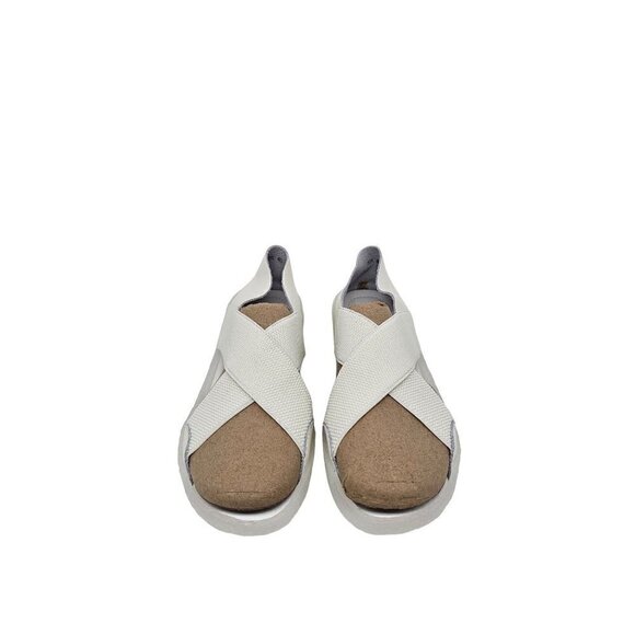Zeuvad Crossed-Strap Sandal - Picture 8 of 8